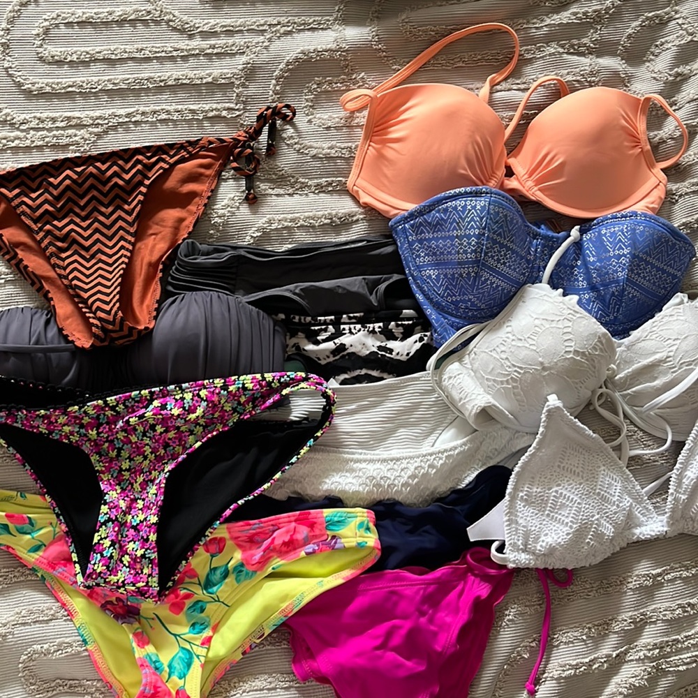 Random top and bottom bathing suit bundle